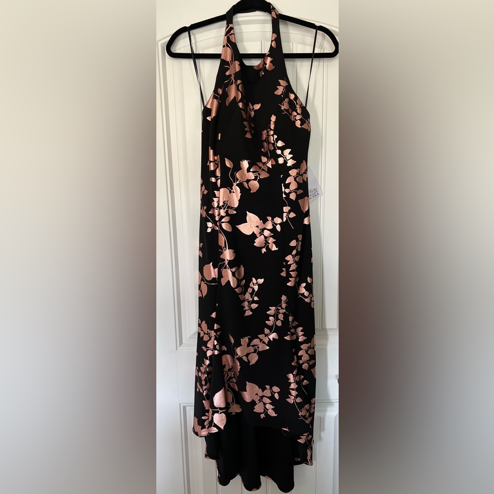 Belle Badgley Mischka Kylie Foiled Crepe
New dress